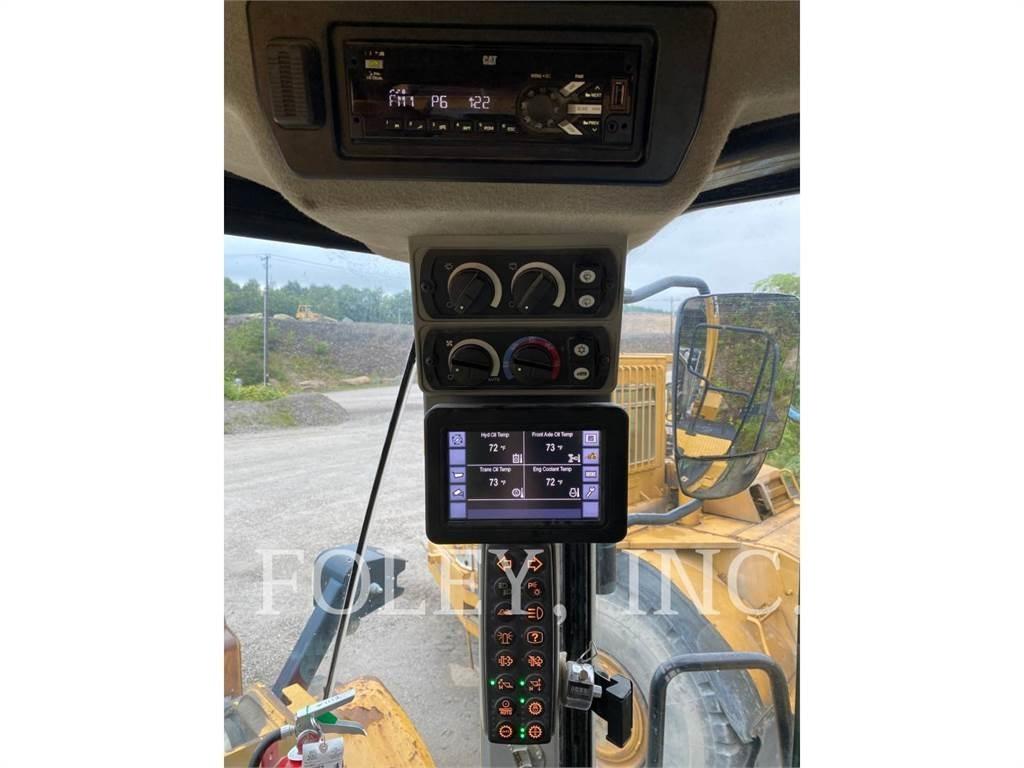 CAT 972M Фронтальні навантажувачі
