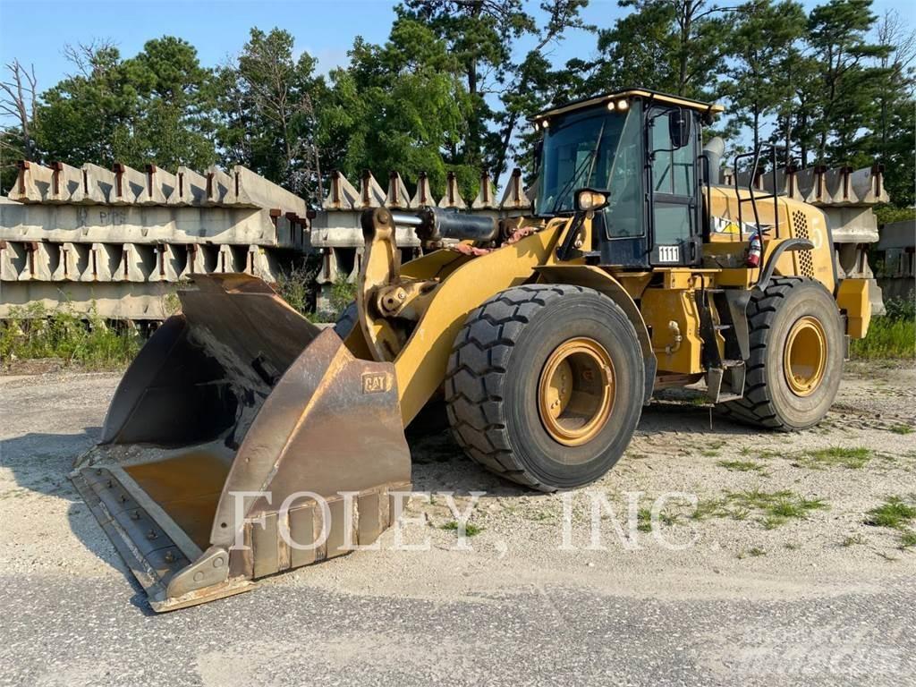 CAT 972M Фронтальні навантажувачі