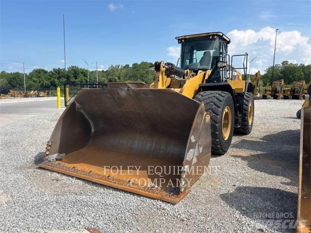 CAT 972M Фронтальні навантажувачі