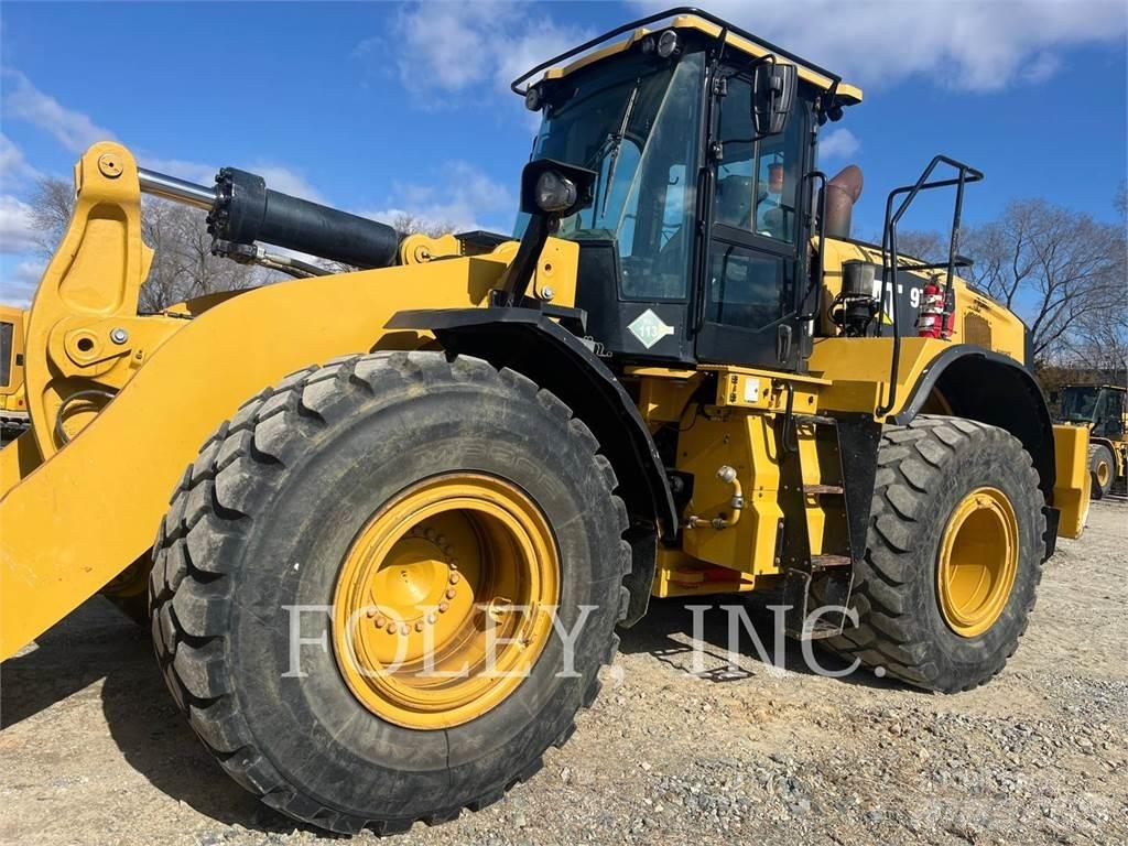 CAT 972M Фронтальні навантажувачі