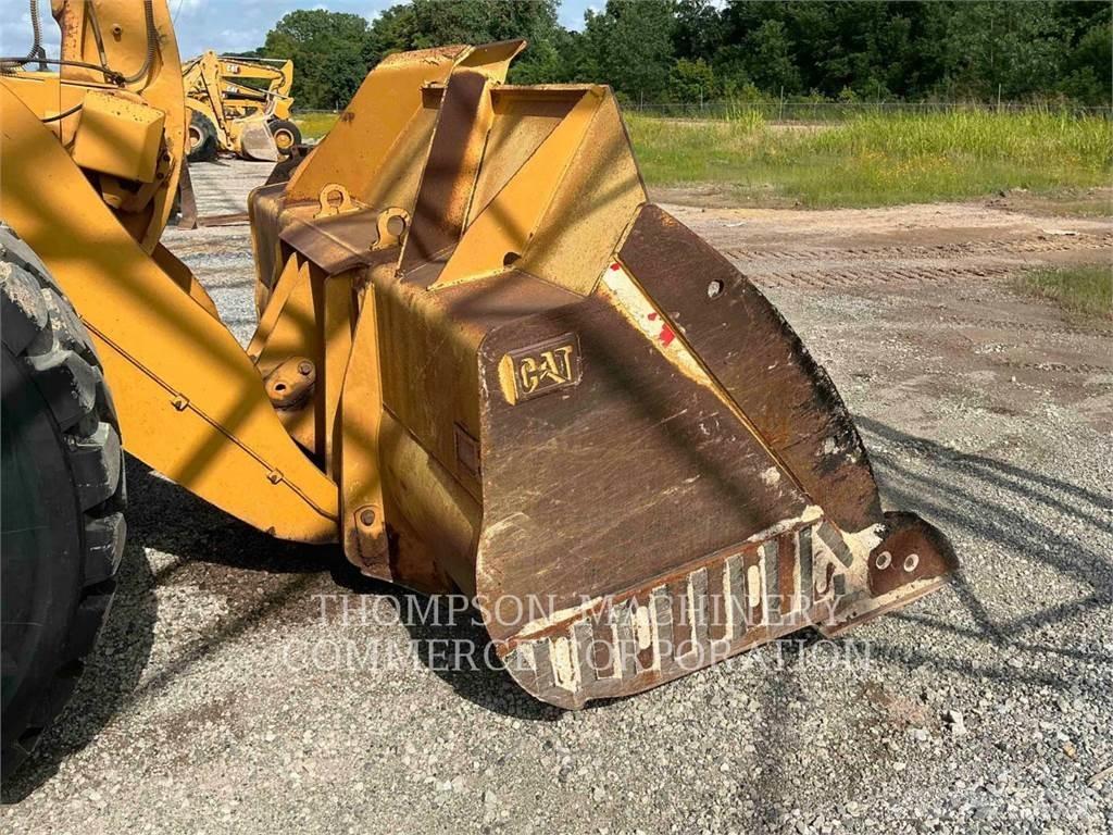 CAT 972M Фронтальні навантажувачі
