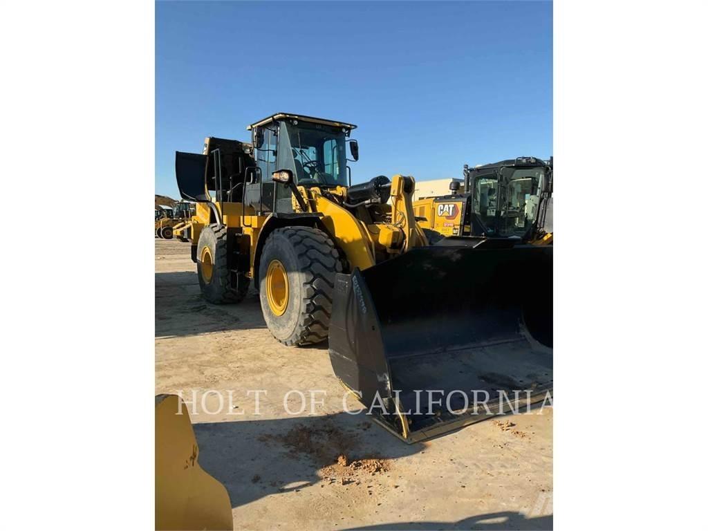 CAT 972M Фронтальні навантажувачі