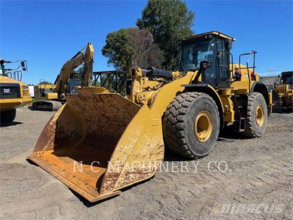 CAT 972M Фронтальні навантажувачі
