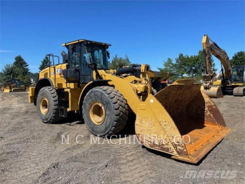 CAT 972M Фронтальні навантажувачі