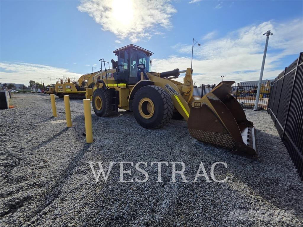 CAT 972M Фронтальні навантажувачі