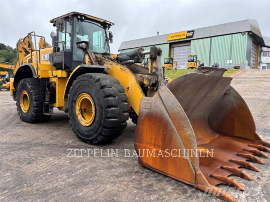 CAT 972M Фронтальні навантажувачі