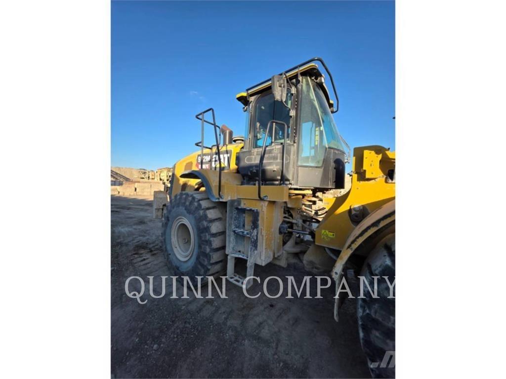 CAT 972M Фронтальні навантажувачі