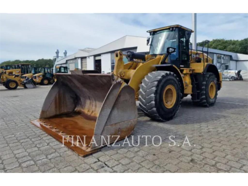 CAT 972M Фронтальні навантажувачі