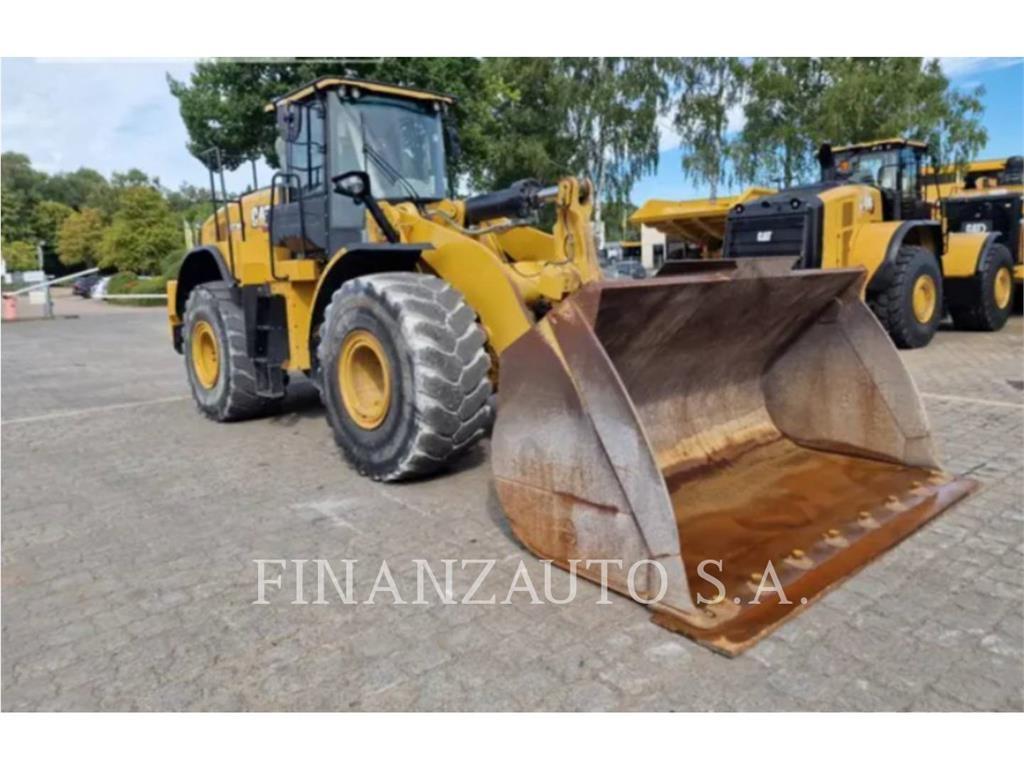 CAT 972M Фронтальні навантажувачі