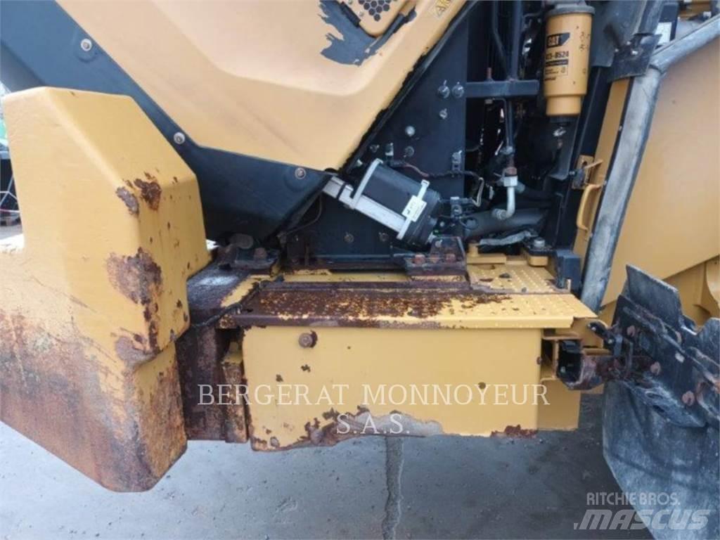 CAT 972M XE Фронтальні навантажувачі