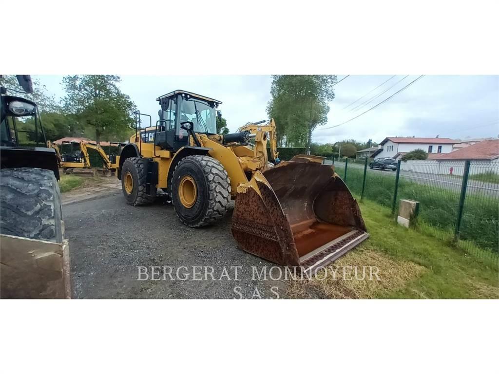CAT 972M XE Фронтальні навантажувачі