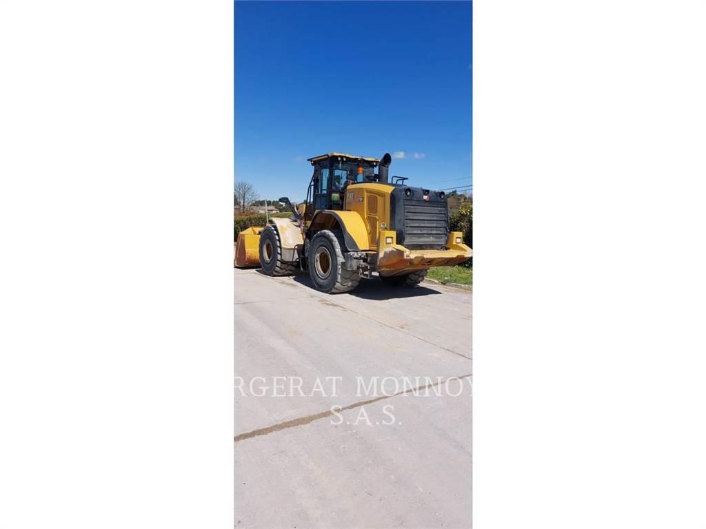 CAT 972M XE Фронтальні навантажувачі