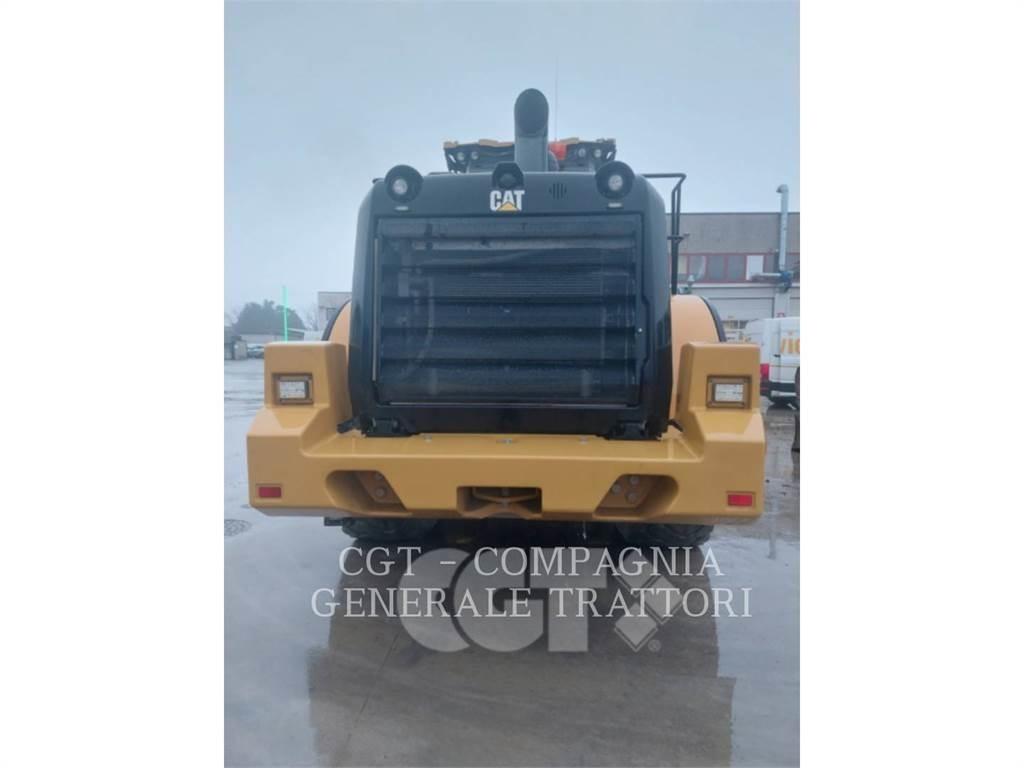 CAT 972M XE Фронтальні навантажувачі