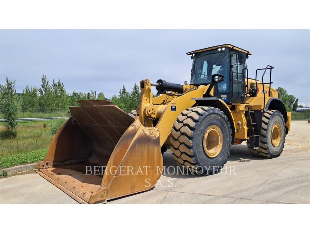 CAT 972M XE Фронтальні навантажувачі