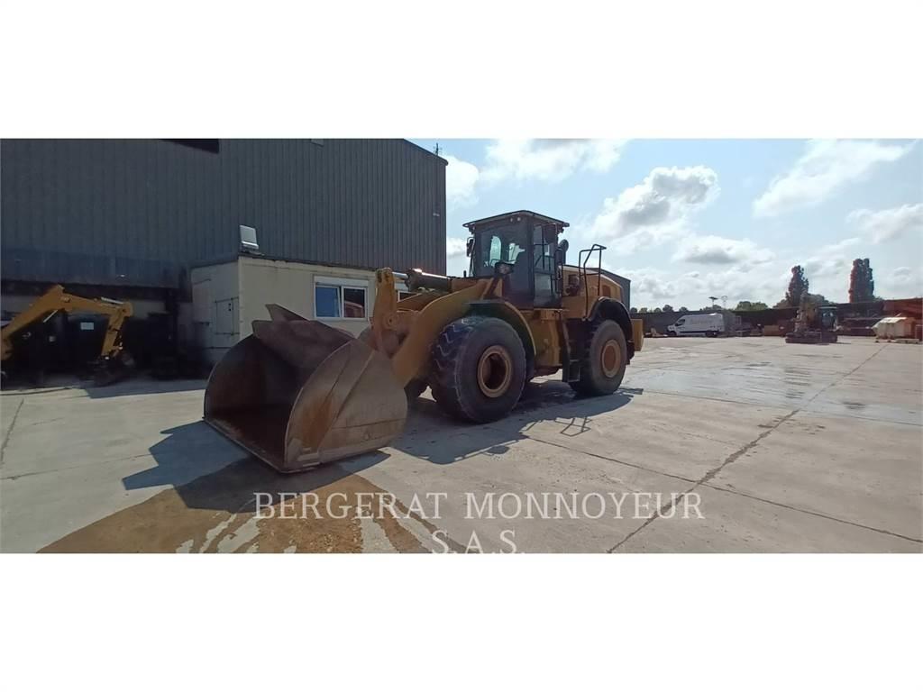 CAT 972M XE Фронтальні навантажувачі