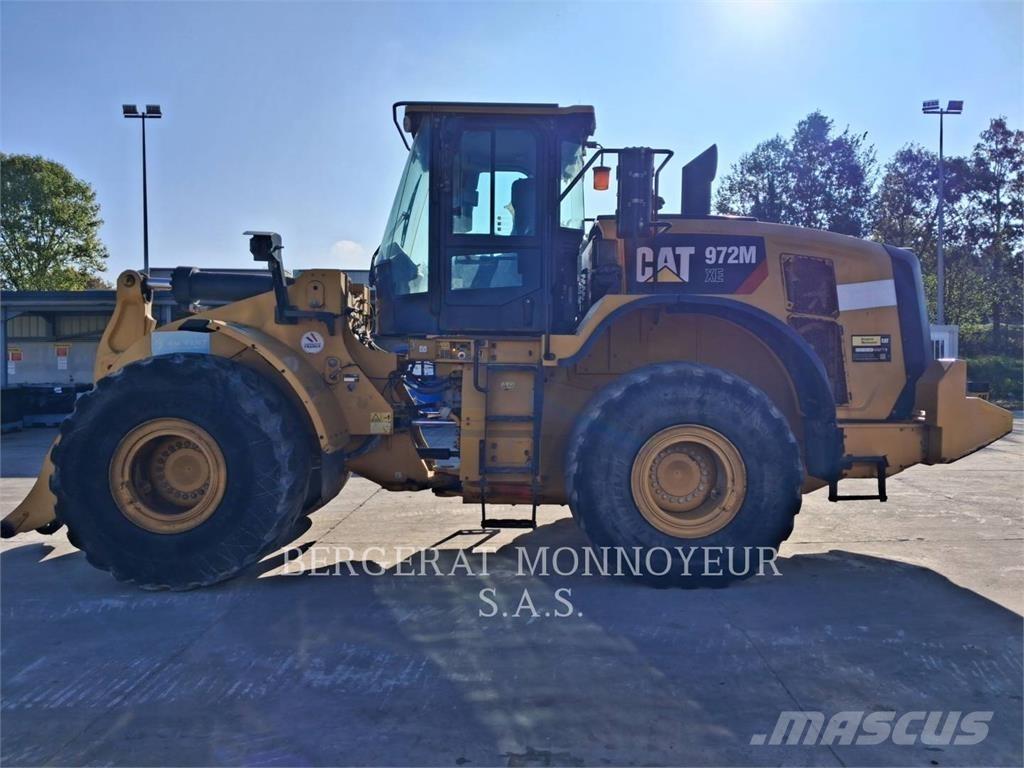 CAT 972M XE Фронтальні навантажувачі