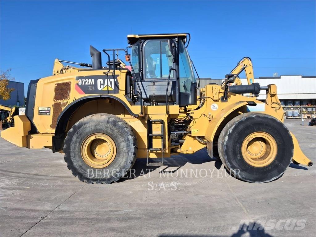 CAT 972M XE Фронтальні навантажувачі