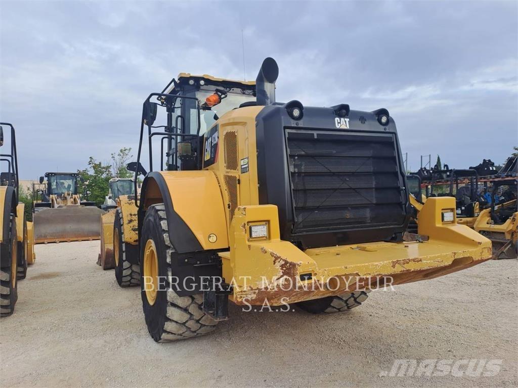 CAT 972M XE Фронтальні навантажувачі