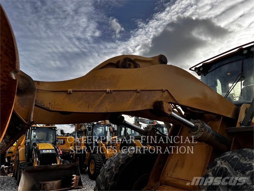 CAT 972MXE Фронтальні навантажувачі