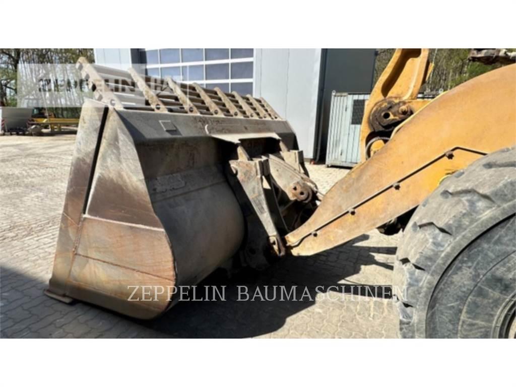 CAT 972MXE Фронтальні навантажувачі