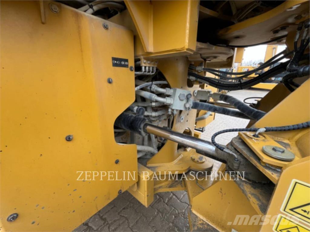 CAT 972MXE Фронтальні навантажувачі