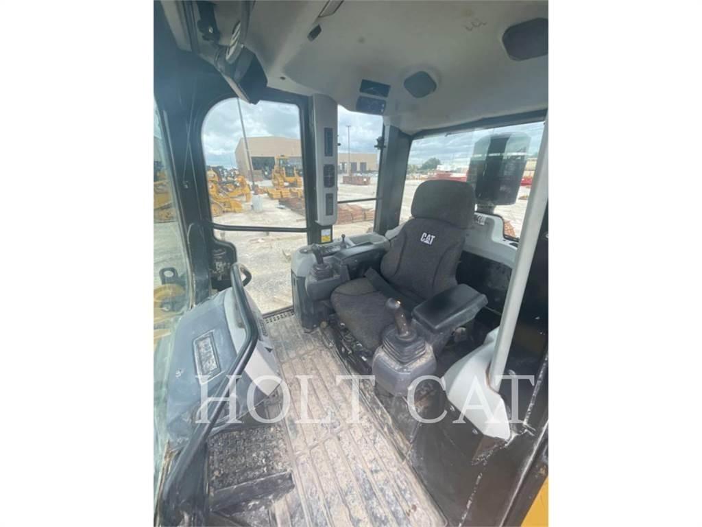 CAT 973K Гусеничні вантажники