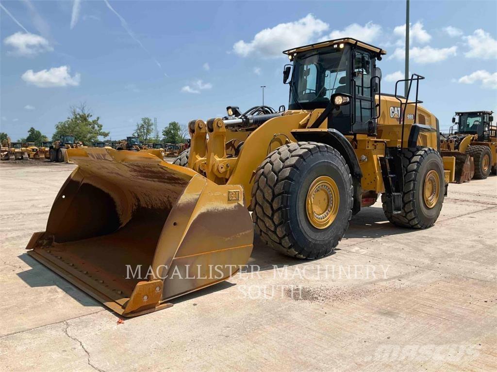 CAT 980 Фронтальні навантажувачі