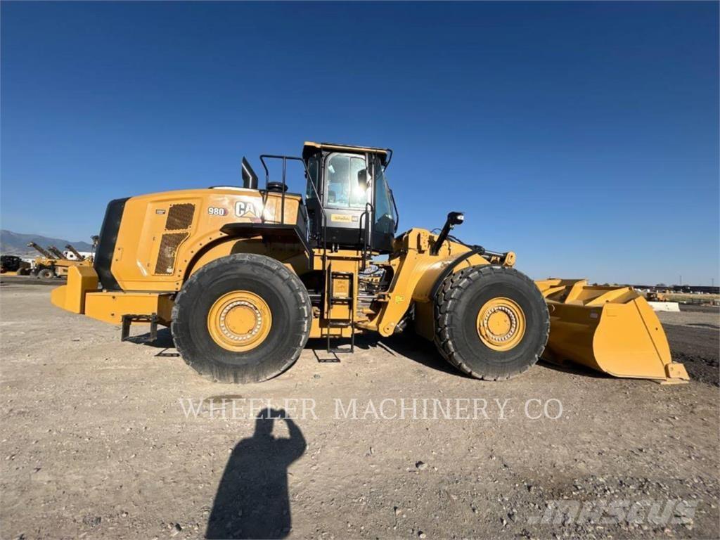 CAT 980 Фронтальні навантажувачі