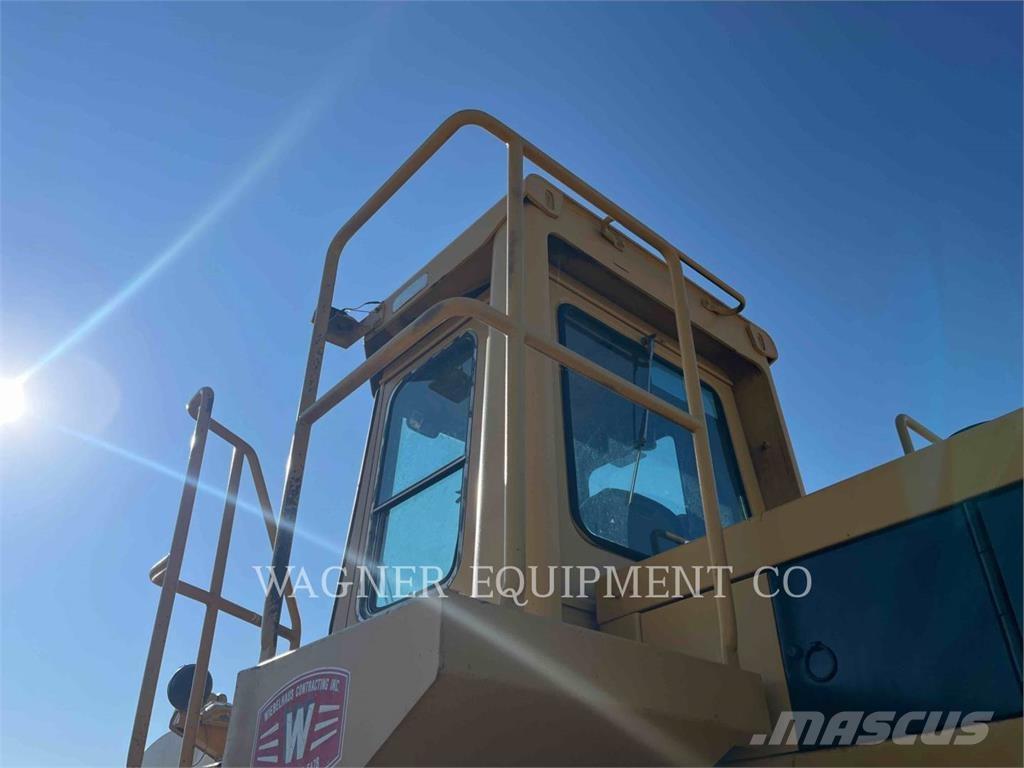 CAT 980C Фронтальні навантажувачі