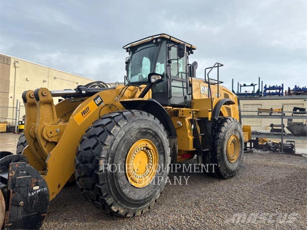 CAT 980M Фронтальні навантажувачі