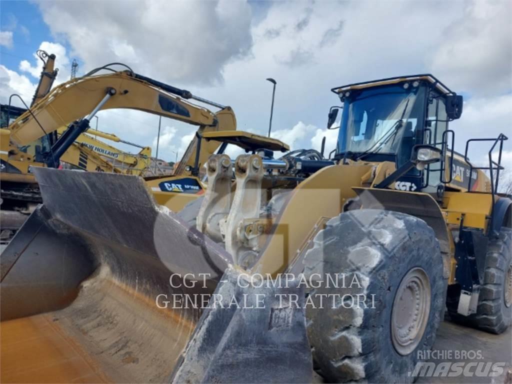 CAT 980M Фронтальні навантажувачі