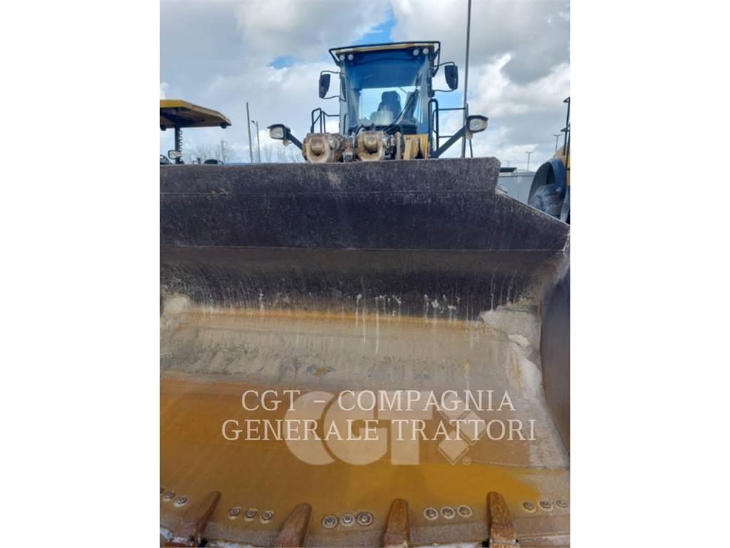 CAT 980M Фронтальні навантажувачі