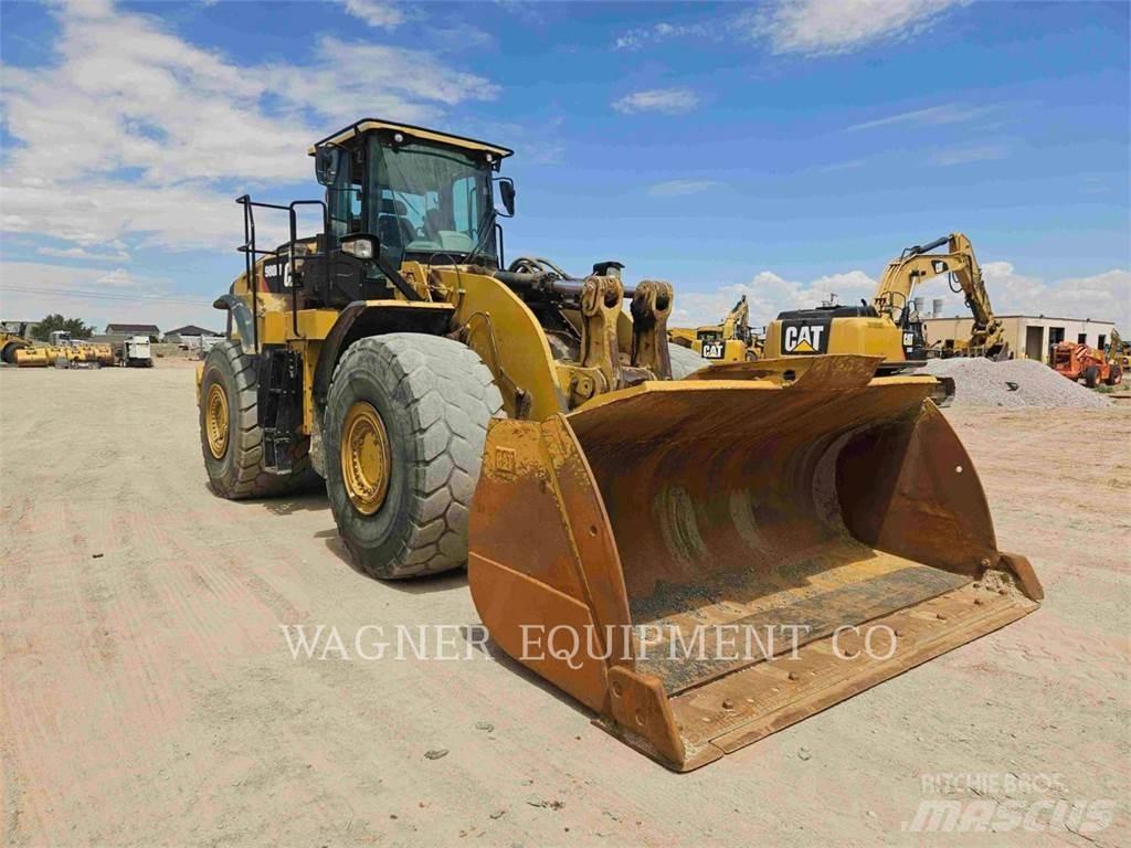 CAT 980M Фронтальні навантажувачі