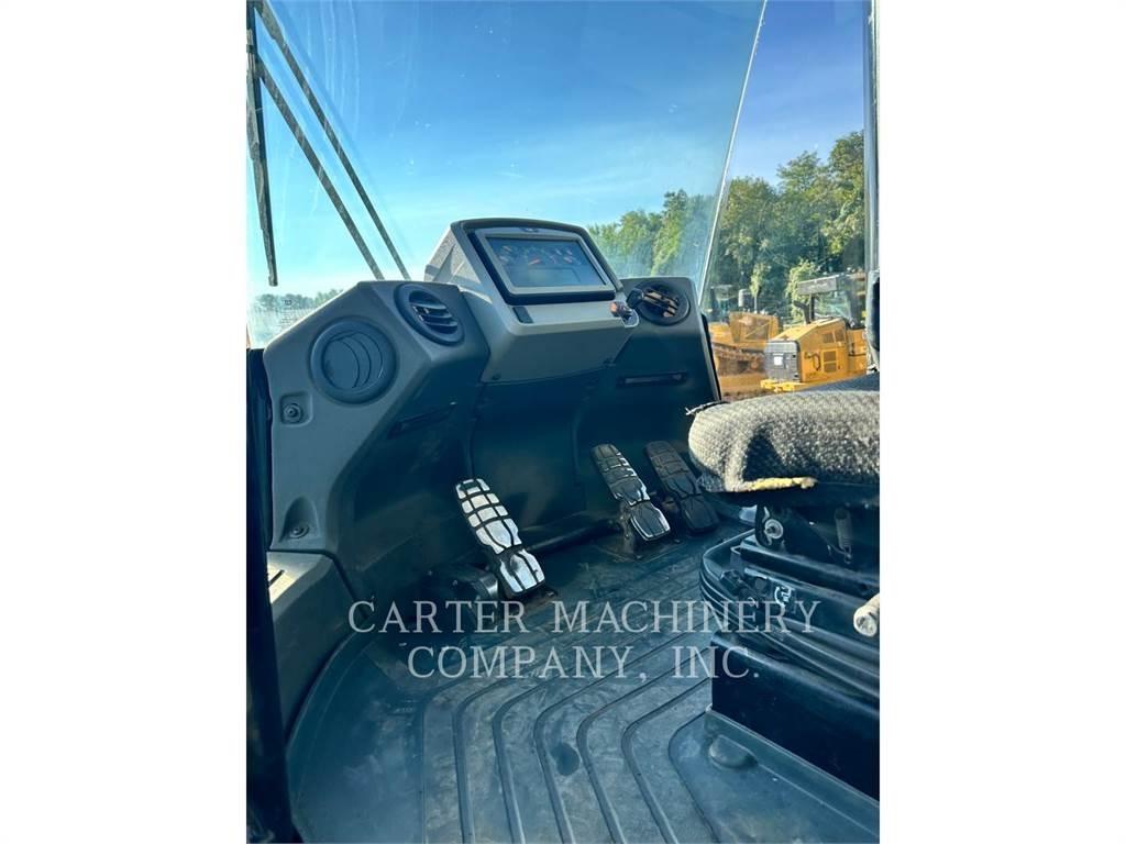 CAT 980M Фронтальні навантажувачі