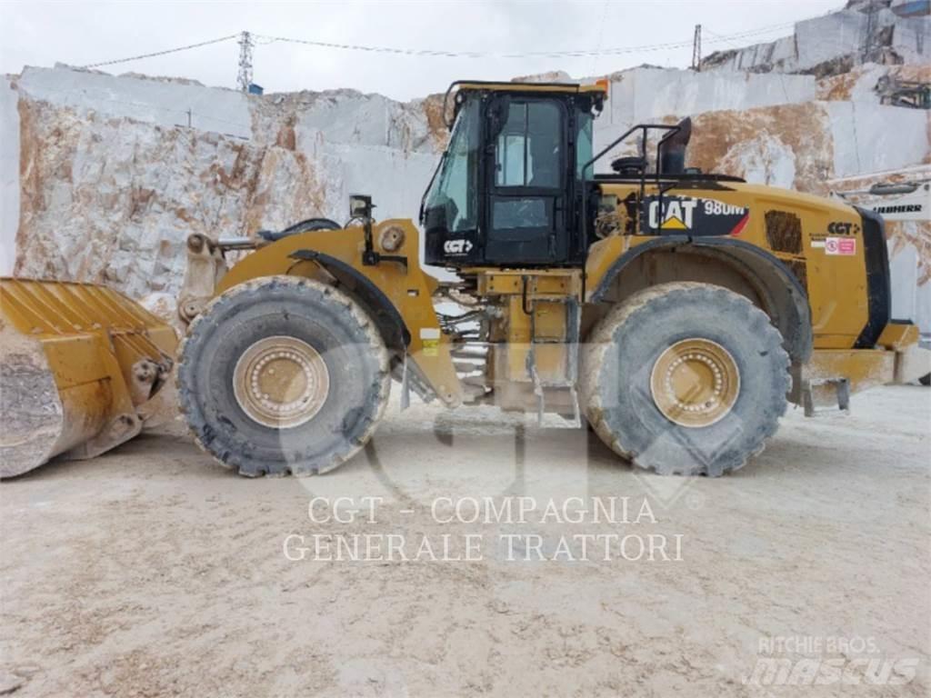 CAT 980M Фронтальні навантажувачі
