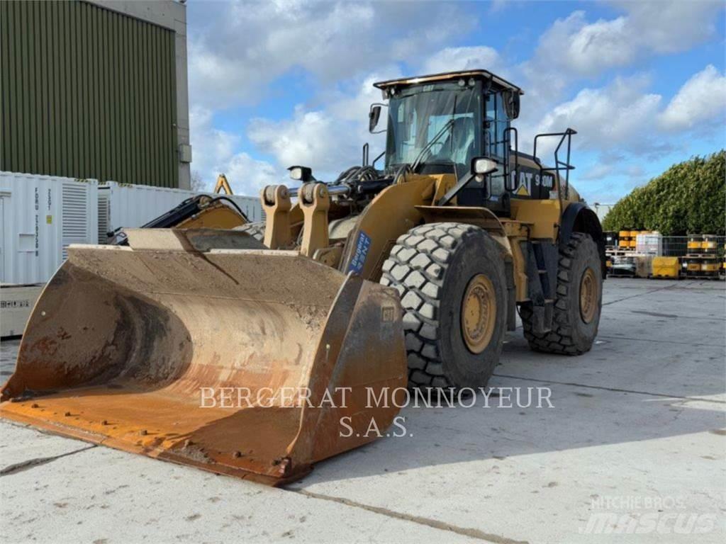CAT 980M Фронтальні навантажувачі