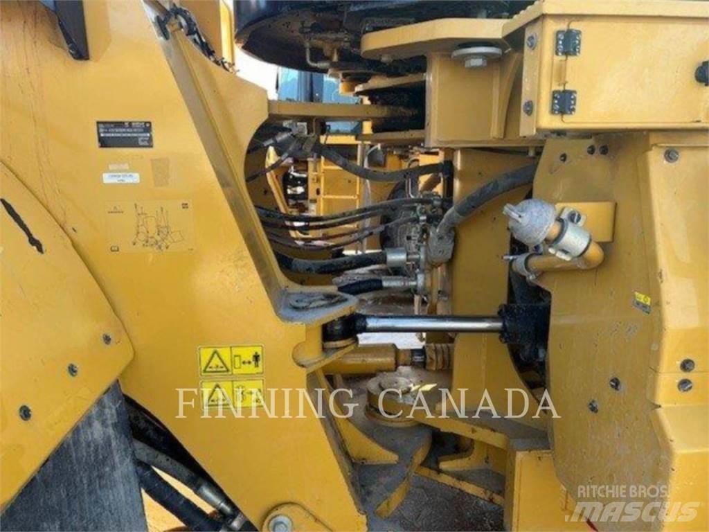 CAT 980M Фронтальні навантажувачі
