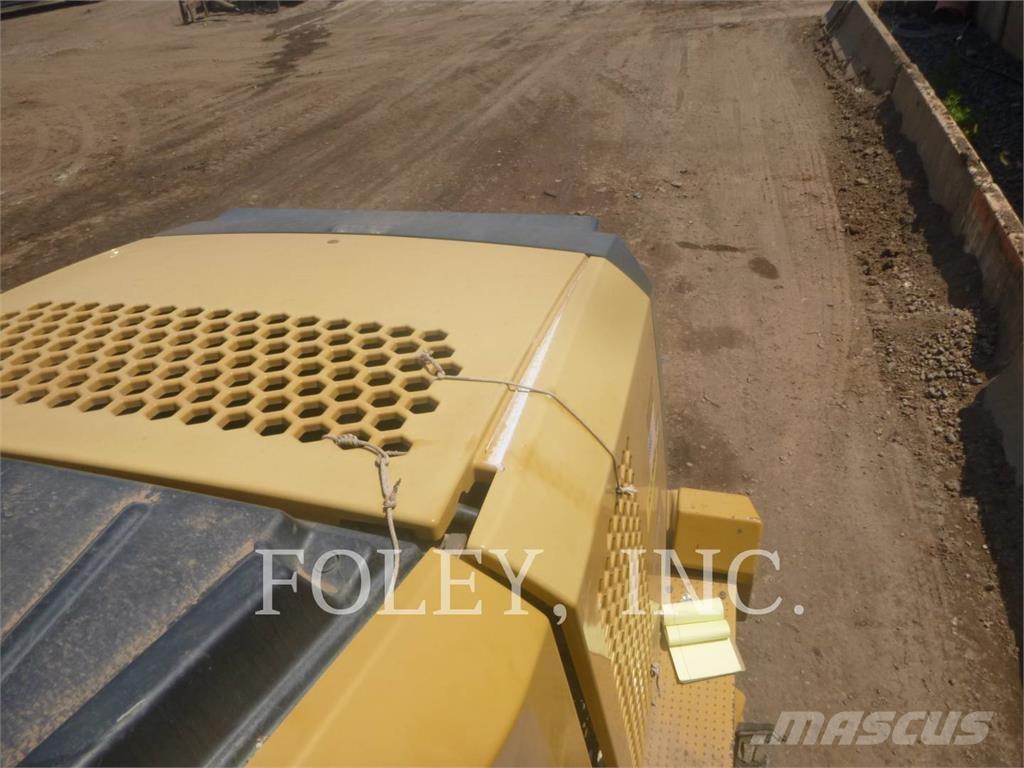 CAT 980M Фронтальні навантажувачі