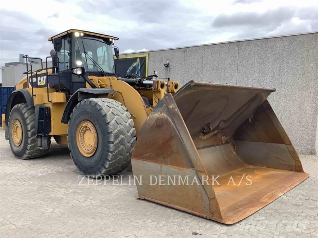 CAT 980M Фронтальні навантажувачі