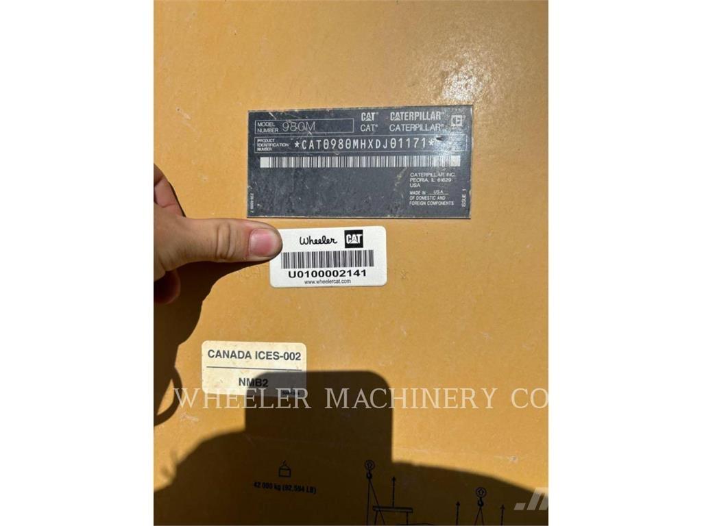 CAT 980M Фронтальні навантажувачі