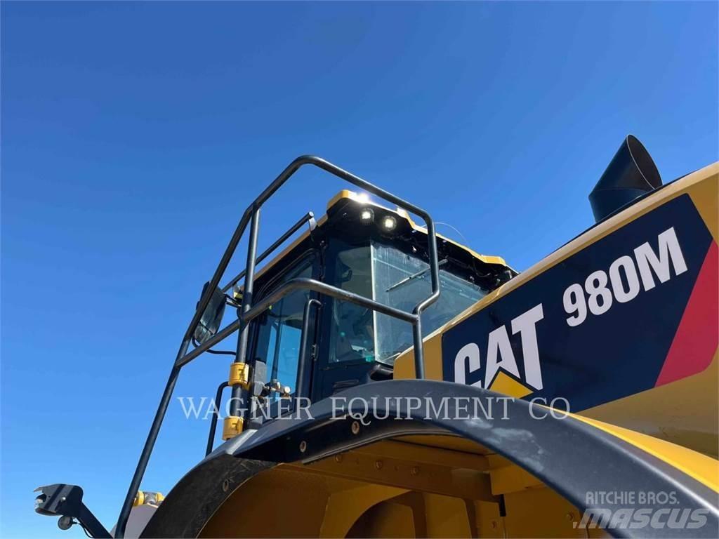 CAT 980M Фронтальні навантажувачі