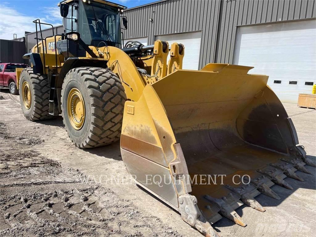 CAT 982 Фронтальні навантажувачі