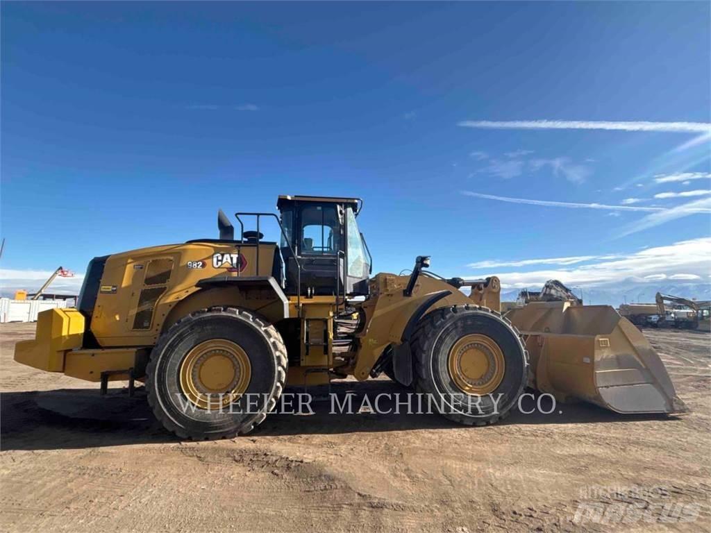 CAT 982 Фронтальні навантажувачі