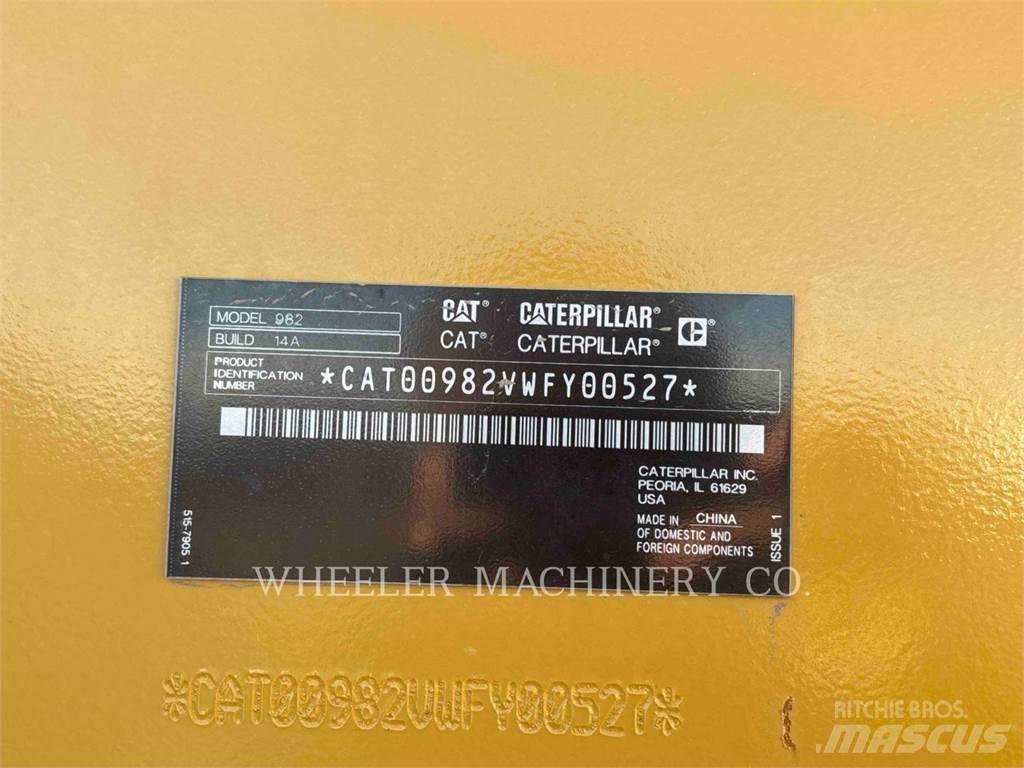 CAT 982 Фронтальні навантажувачі