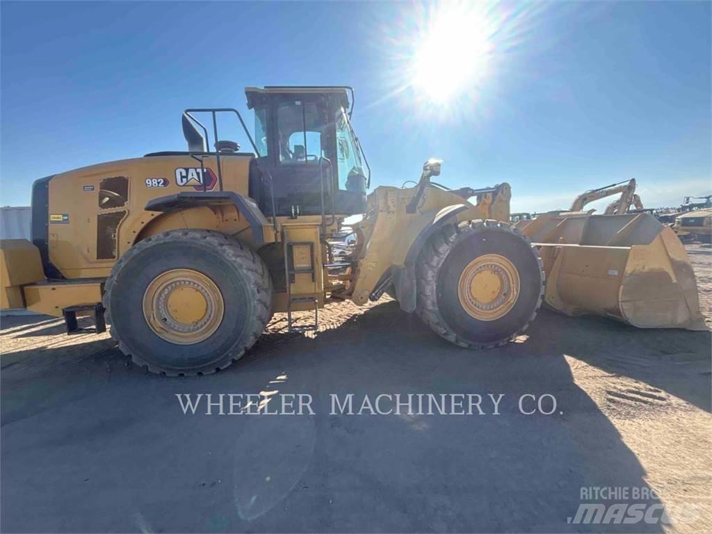 CAT 982 Фронтальні навантажувачі