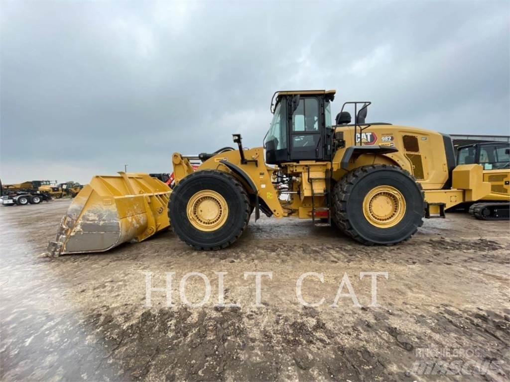 CAT 982 Фронтальні навантажувачі