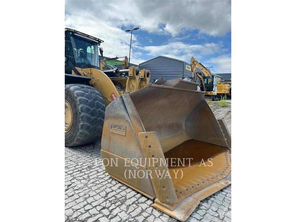 CAT 982-14 Фронтальні навантажувачі