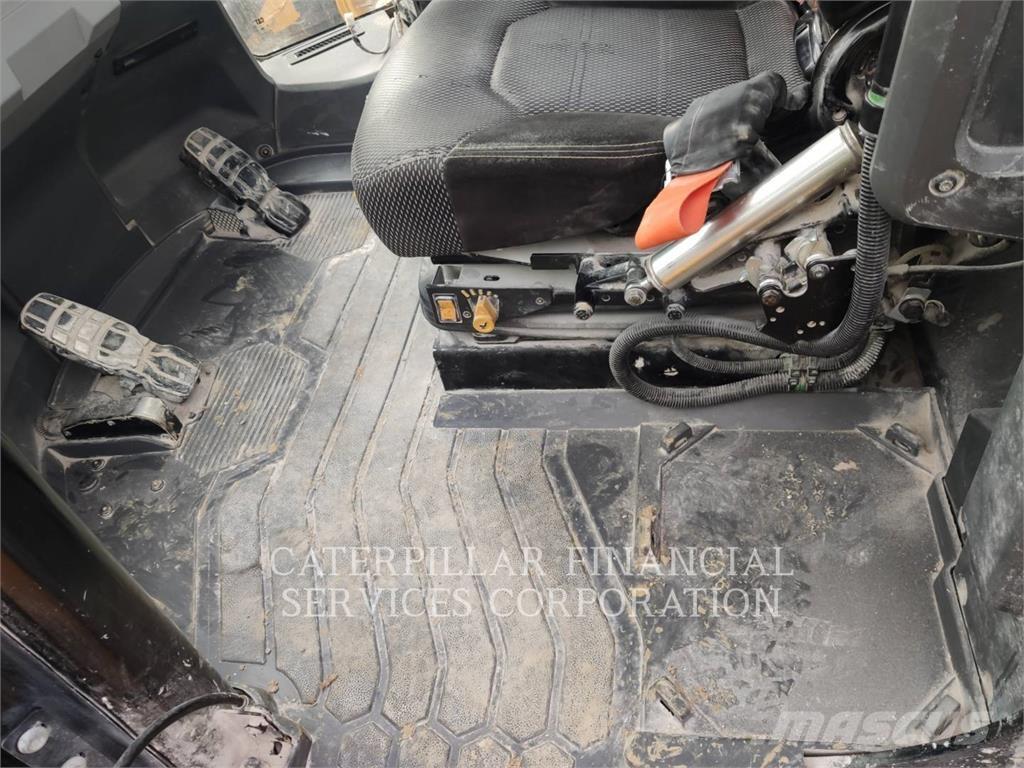 CAT 982-14XE Фронтальні навантажувачі