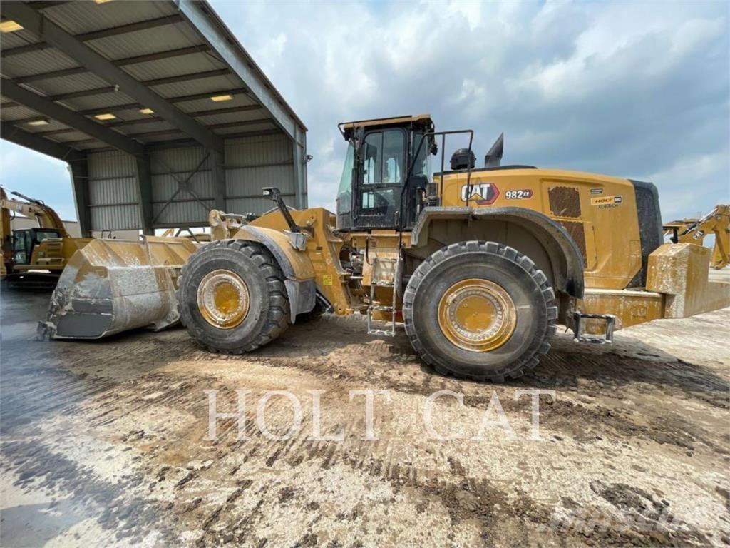 CAT 982 XE Фронтальні навантажувачі