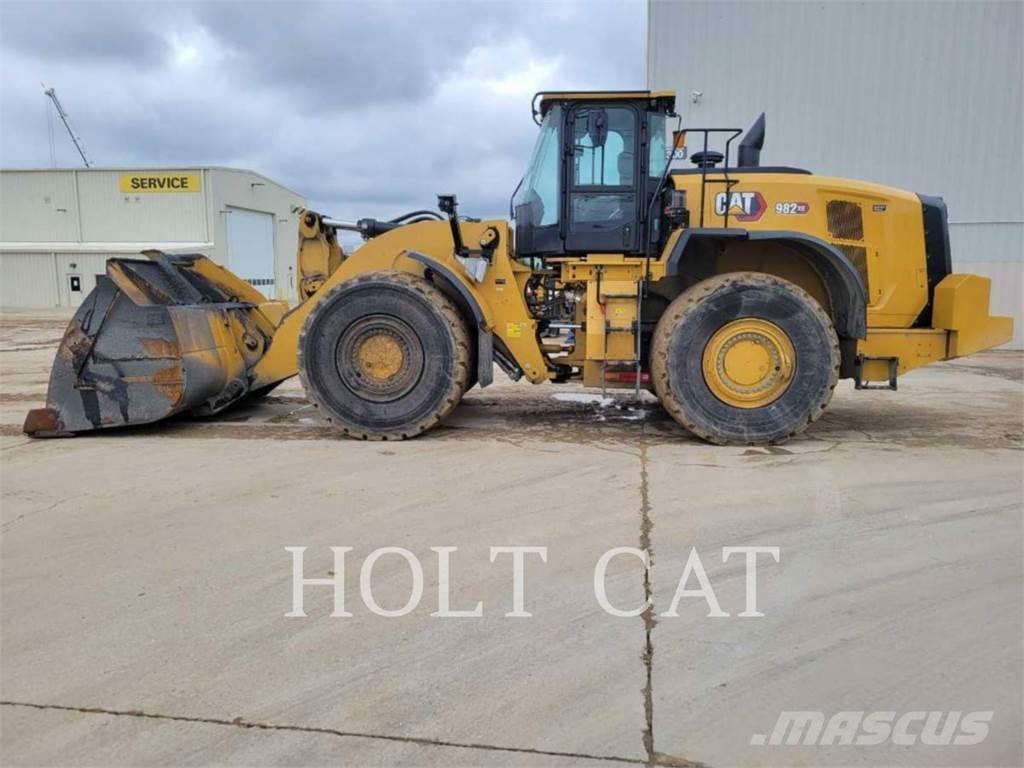 CAT 982 XE Фронтальні навантажувачі